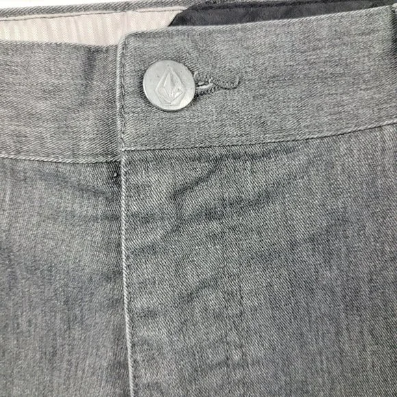 Volcom Mens Frickin Chino Shorts Gray Relaxed Fit Slit Pockets Size 36 - Picture 2 of 8